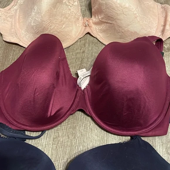 Vic sec body bras